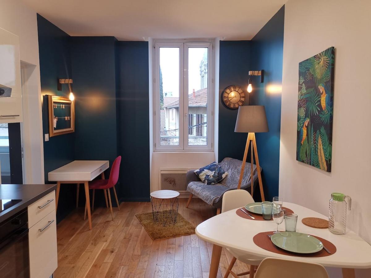 T2- Idealement Situe, Pour Votre Sejour A Valence!